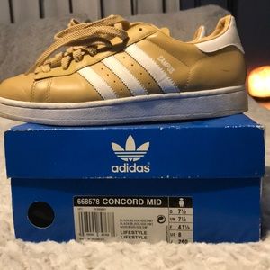 Men’s Adidas Campus size 8